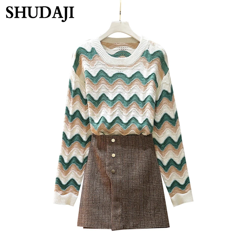 Женская одежда больших размеров новый осенне зимний свитер и юбка средней длины