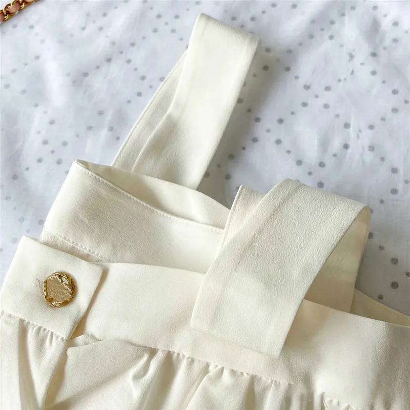 In Early Spring of 2021 A New Style of Elegant Sexy Ruffle Bra Strap Women's Short Vest and Base Coat