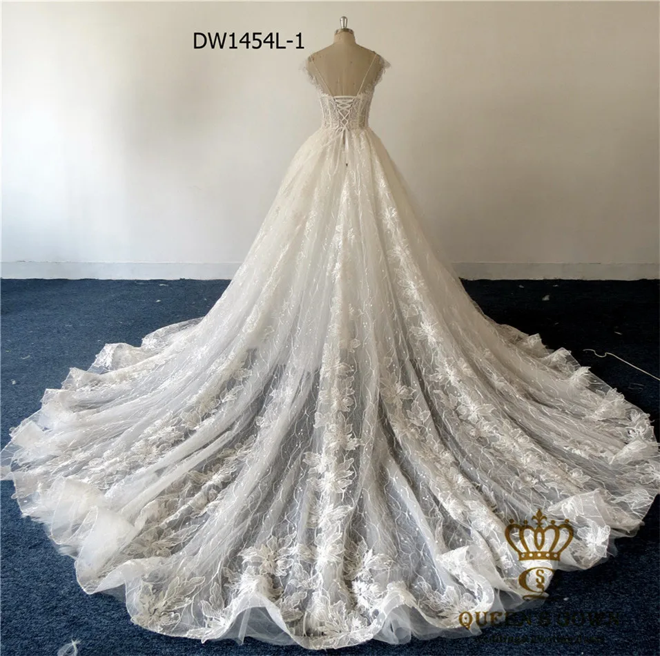 

New arrival A-Line Ivory sleeveless O-Neck long train wedding dress