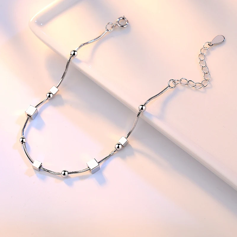 

Silver Color Fashion Bracelet Beads Star Charm Bracelet Elegant Female Snake Link Chain Bracelet Jewelry Gift