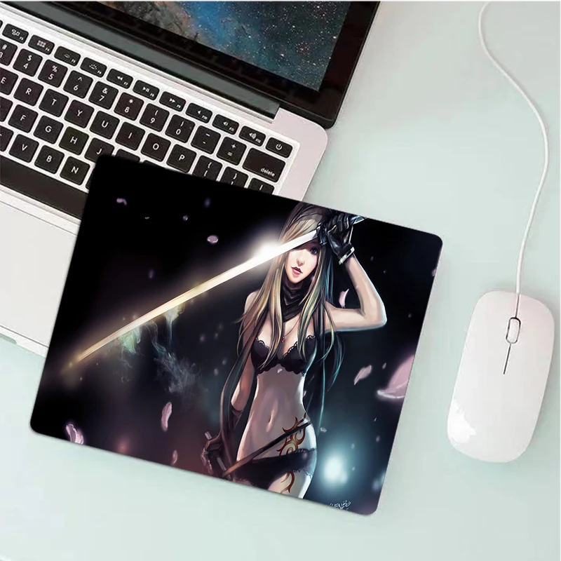 

Cartoon sexy girl Small Gaming Mouse Pad Waterproof Work and office Mousepad Gamer Computer Desk Mat Pad Gamer Mouse Mat for PC