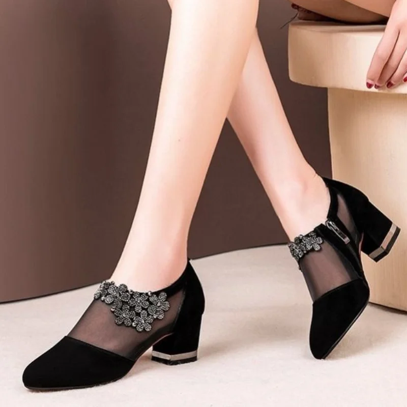 

Sandals for Women 2022 Fashion Rhinestone Sandals Women Flowers Low Heel Sandals Women Mesh Plus Size Sandals Sandalias Mujer
