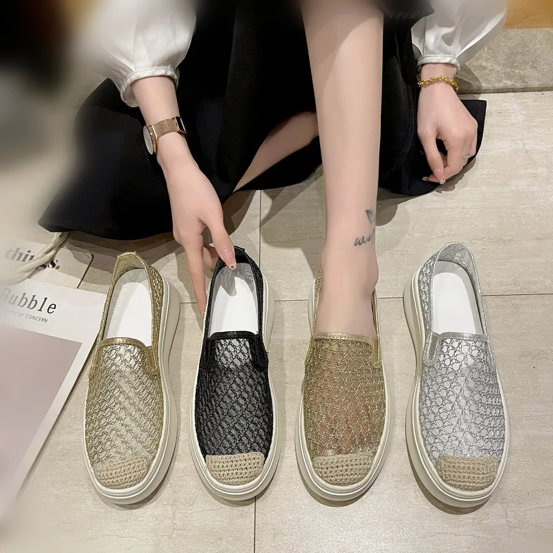 

Shallow Mouth Shoes Woman 2021 Round Toe Loafers With Fur Clogs Platform Casual Female Sneakers Slip-on All-Match New Creepers S