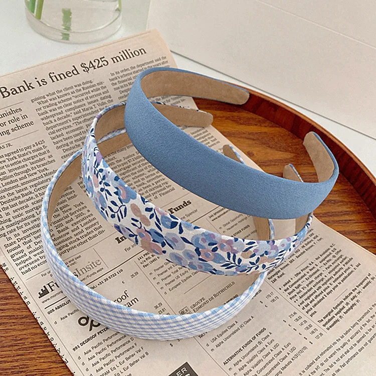 Повязка на голову женская в винтажном стиле с цветочным принтом |