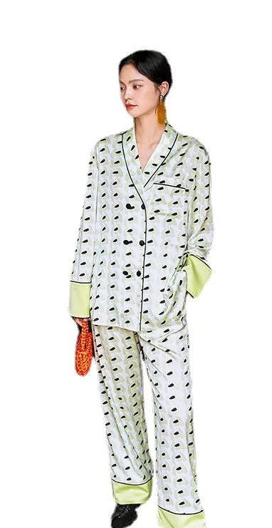 Green Color High Quality Ice Silk Pajamas Women's Long-sleeved Trousers Two-piece Home Clothes.