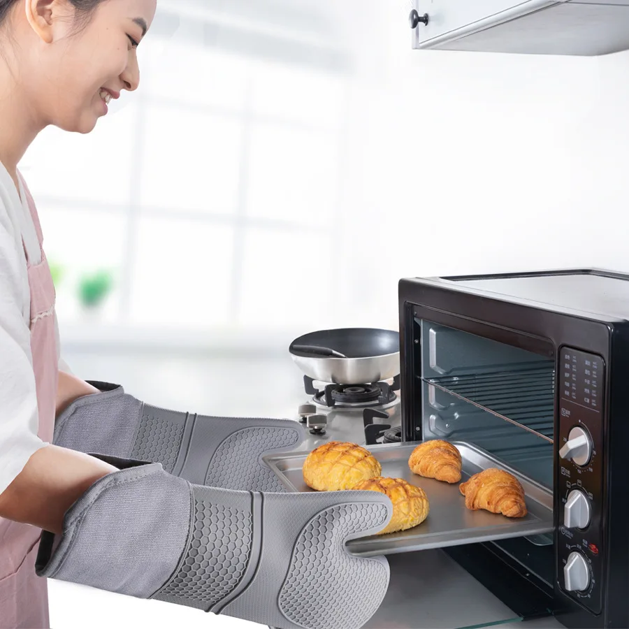 

Longer Thickened Silicone Insulation Gloves Wholesale Microwave Oven Anti-scalding Plus Cotton Gloves Kitchen Baking Gloves