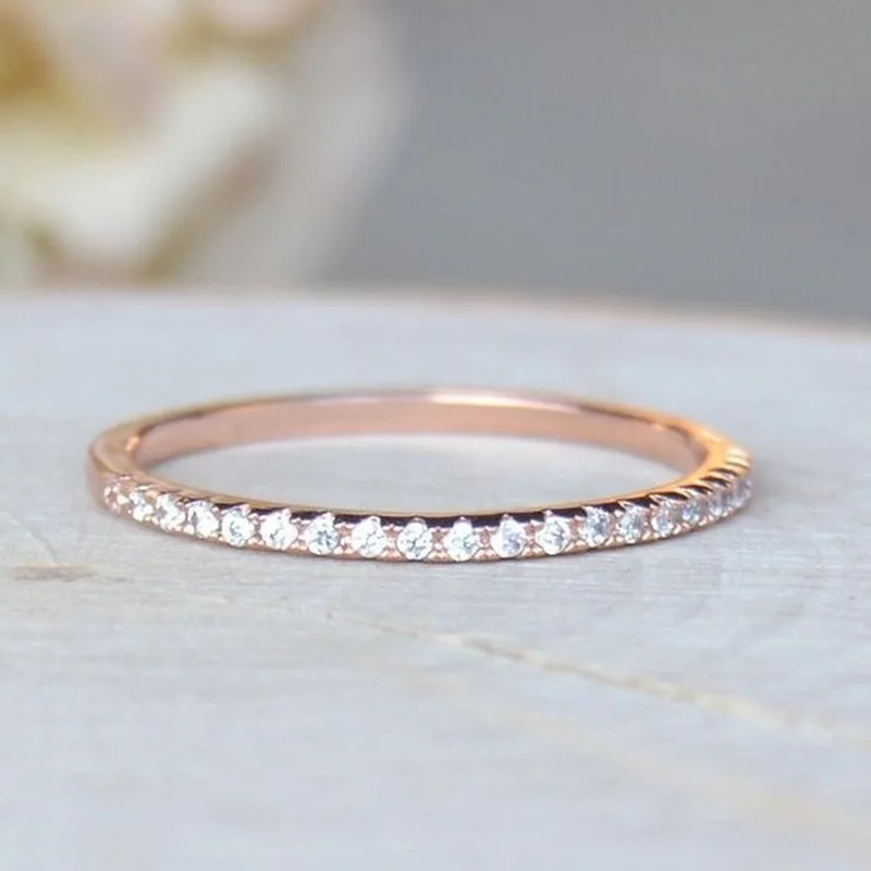 

Couple Ring Female Single Row Diamond Strip Ring Plated Rose Gold