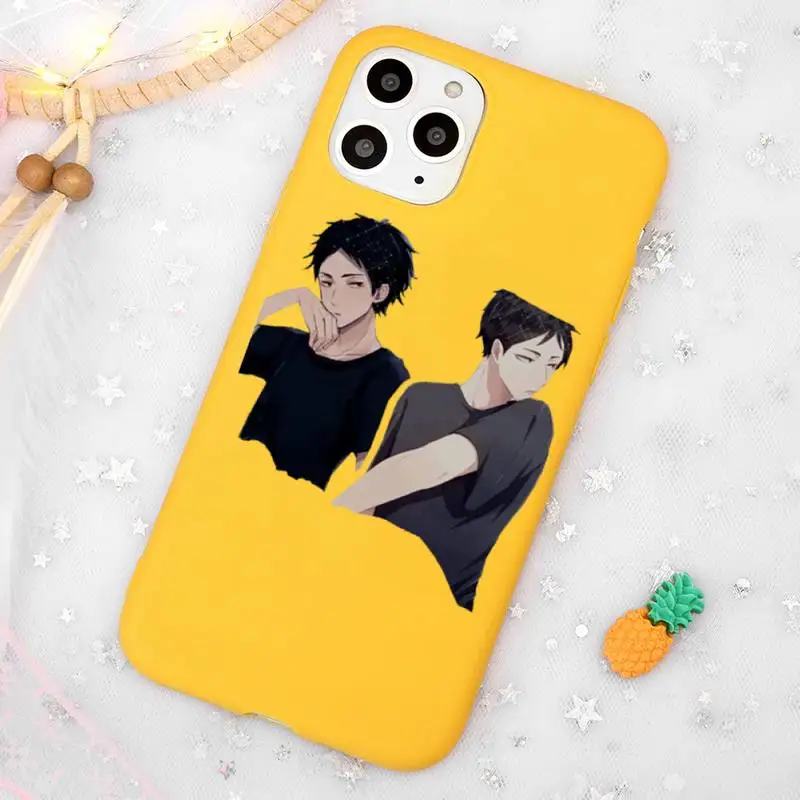 

Haikyuu Hinata Anime Phone Case Candy Color Yellow for iPhone 11 12 pro XS MAX 8 7 6 6S Plus X 5S SE 2020 XR