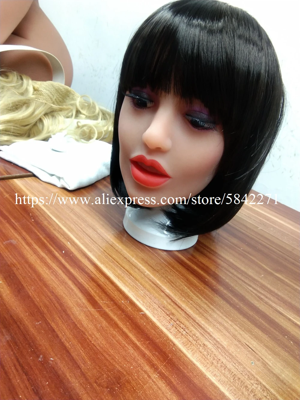 

Oral Sex Head Real Silicone Sex Dolls Head for Adult Love doll Realistic TPE Sex Doll Heads half closed eyes