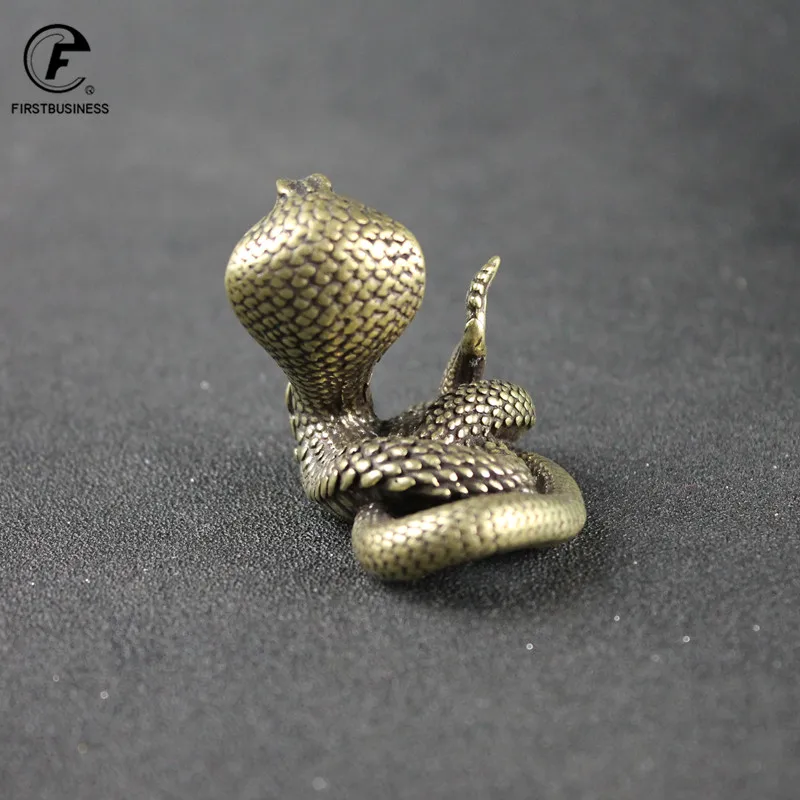 Медные настольные украшения в ассортименте