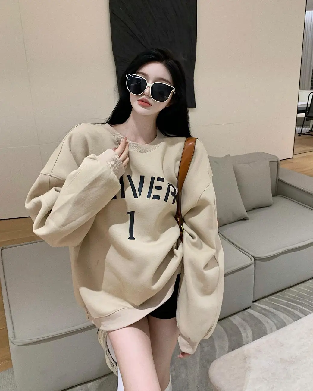 

Осенняя толстовка с капюшоном с круглым вырезом и надписью для женщин 2021 модный Повседневный пуловер оверсайз с длинным рукавом корейский ...