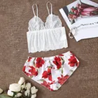 Пижама женская атласная шелковая, пикантное нижнее белье с цветочным принтом, кружевной комбинированный костюм из двух предметов, топ на бретельках и шорты, домашняя пижама