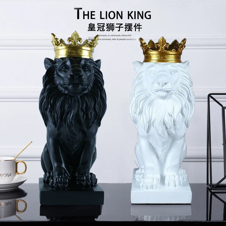 

Stylish simple black and white ornaments Crown lion resin decoration art exhibition stand model room soft decoration