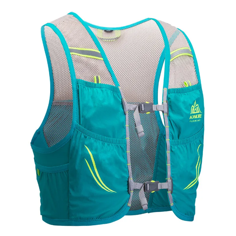 Aonijie C932 2.5L Sport Vest Lightweight Backpack Breathable Bag Portable Ultralight Nylon Pack for Trial Running Cycling Hiking