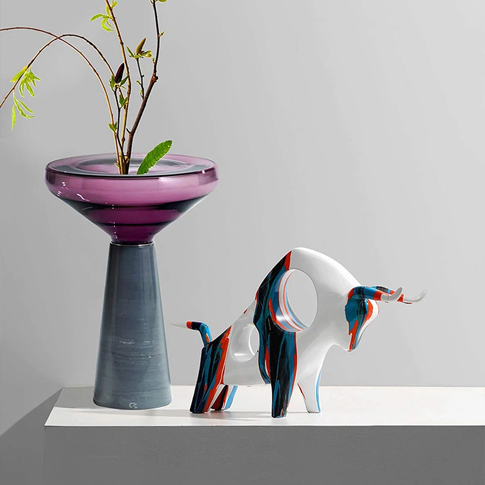 

Nordic Art Splashing Color Cow Decoration Ornaments Modern Painted Colorful Resin Cattle Sculpture Cabinet Desktop Decor Crafts
