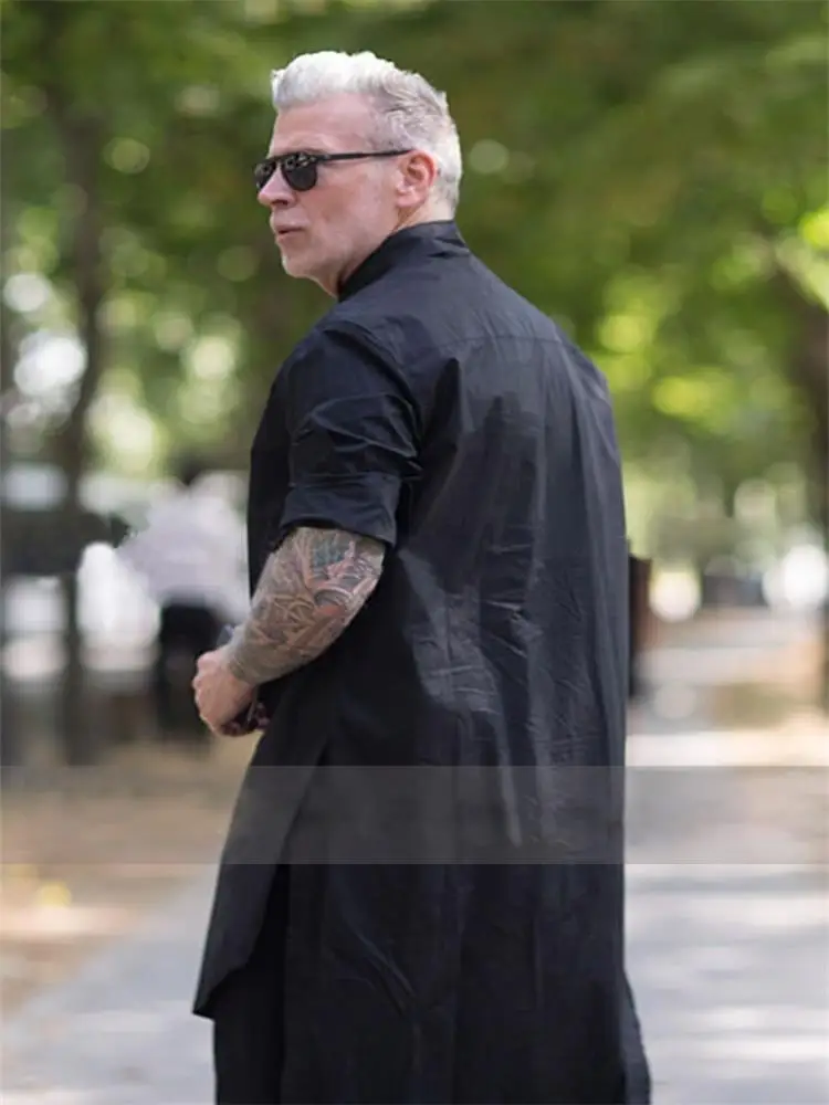 Мужская Новая сценическая рубашка в подиумном стиле черная с коротким спереди