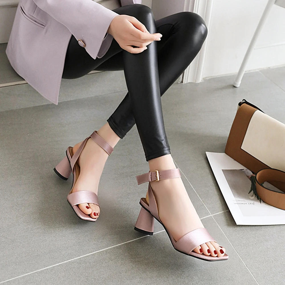 Женские повседневные сандалии SJJH на блочном каблуке и с открытым носком E498 |