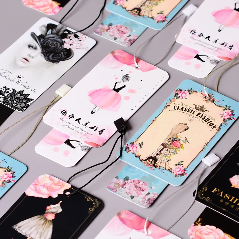 Бесплатная доставка Новые модные ярлыки для одежды из качественного картона с нанесением цены и ниткой для отделки одежды.