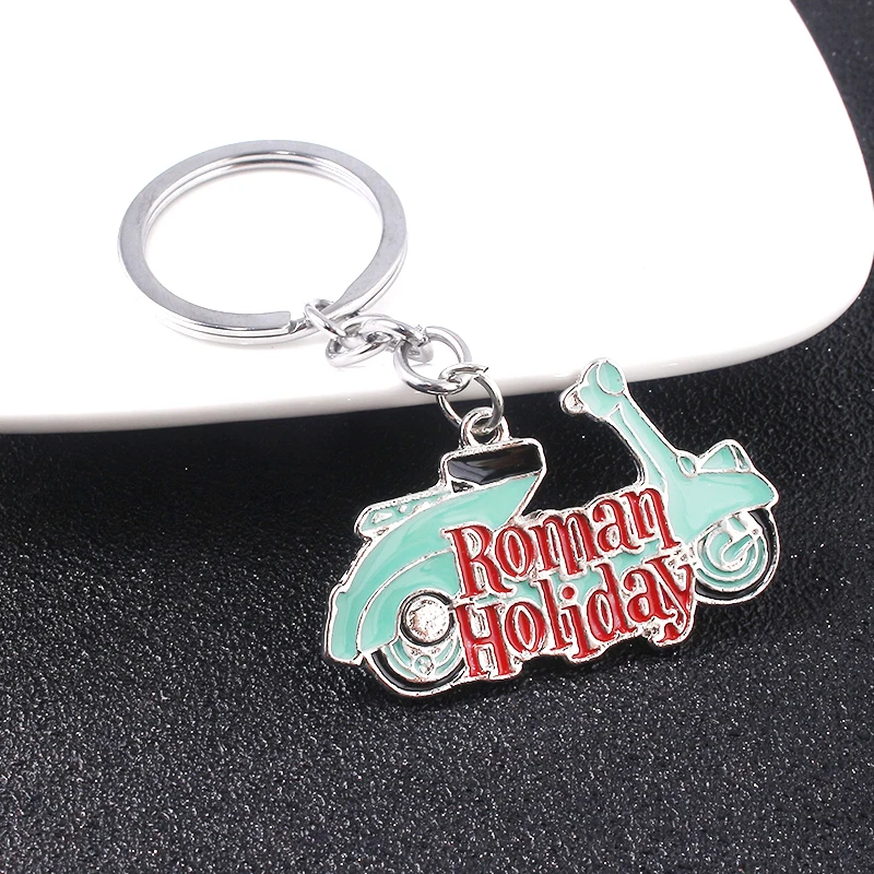 

Roman Holiday Motorcycle Keychain Audrey Hepburn Princess Ann Joe Bradley VESPA Keyring Car Purse Jewelry Accessories Gift