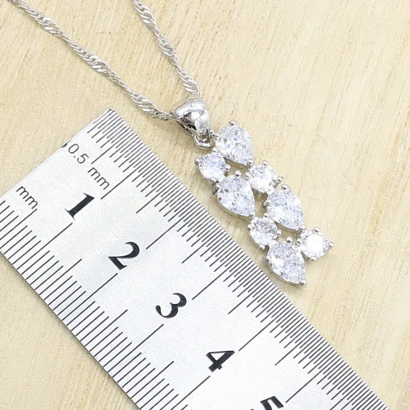 Классические серьги кольца с белым цирконом серебристого цвета цвет набор