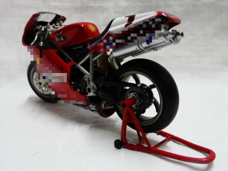 Классическое литье под давлением Металл специальный 1/12 Италия Superbike Настольный дисплей Коллекция Модель игрушки для детей