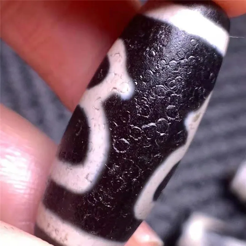 

260pcs/lots Wholesales Magic Natural Agate Stone High Oily Tibetan Dzi Beads 11mm*28mm Around High Qaulity Jewelry Making