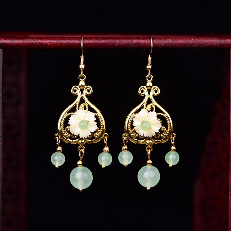 Серьги-подвески с нефритовыми цветами Амулет из халцедона и агата модный