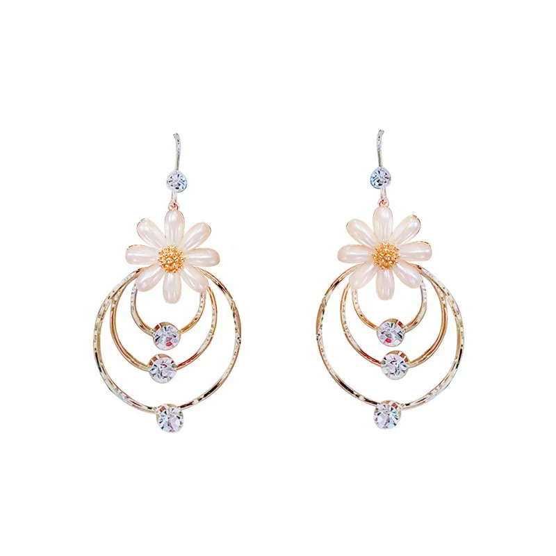 

2021 New High Fashion Temperament Long Earrings Three-Layer Circle Earrings With Rhinestones And Small Daisies