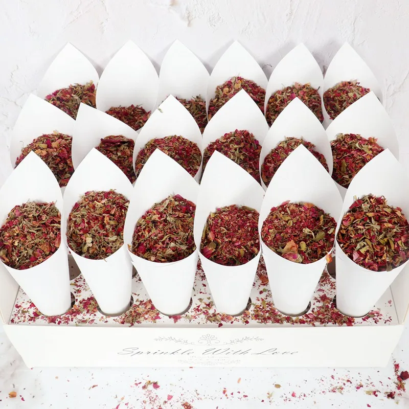 Коробка из крафт бумаги с натуральными конфетти|Украшения своими руками для