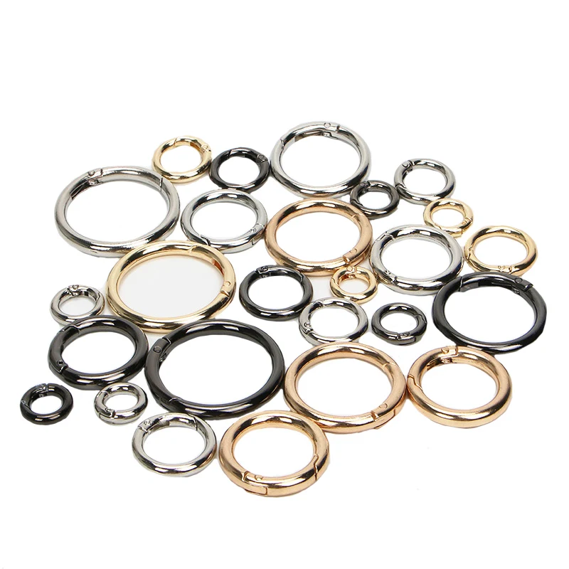 Открытое пружинное кольцо из серебристого цинкового сплава с внутренним