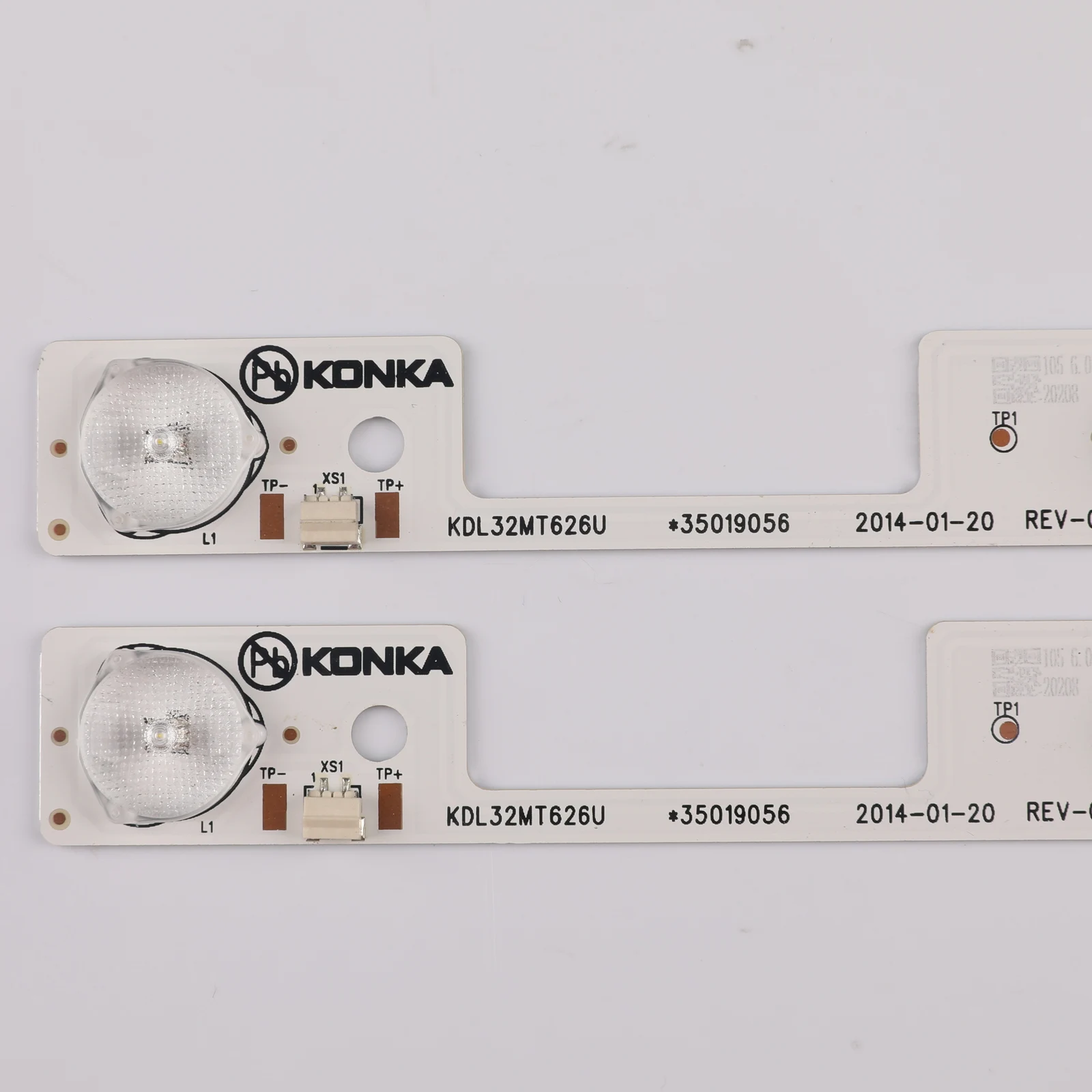 32 дюйма подсветка полосы 1 набор = 4 шт. (2 шт * 4LED + 2 3LED) 1LED 6V KDL32MT626U 35019056 35019055 |