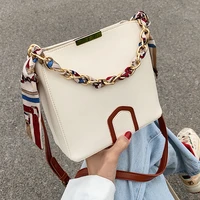 luxury large capacity female bag 2021 new trendy high quality texture single shoulder messenger bag fashion chain bucket bag