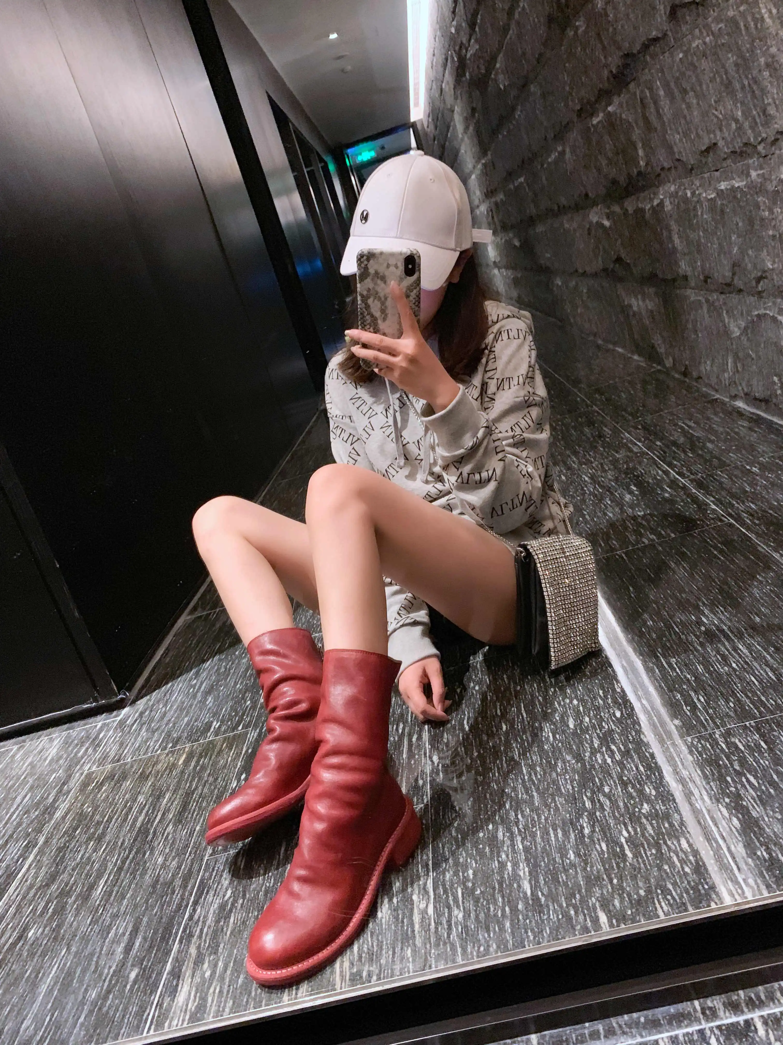 Lenkisen/Классические винтажные популярные ботинки из натуральной кожи зимние повседневные женские ботинки до середины икры с круглым носком на среднем каблуке высокого качества L02