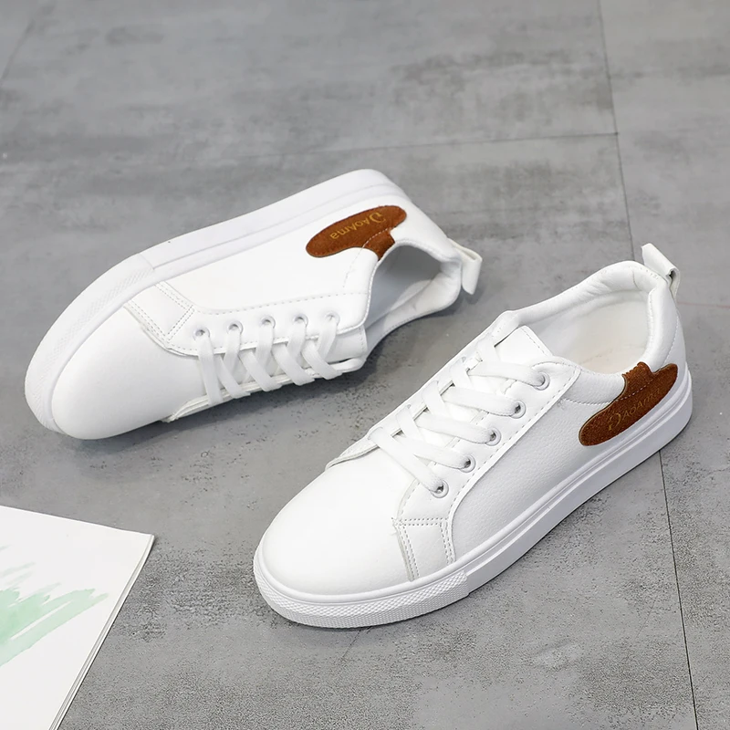Женские кроссовки на платформе повседневная обувь танкетке белые весна-осень |