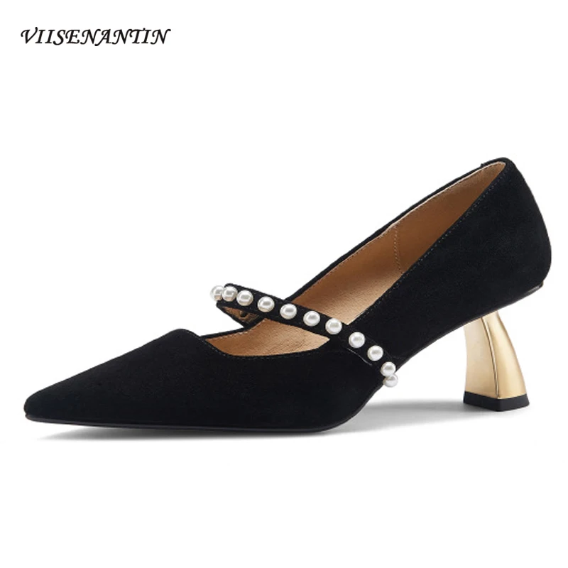 

2021 new French style buckle with pointed toe high heels female new shallow mouth pearl fairy style mid-heeled shoes