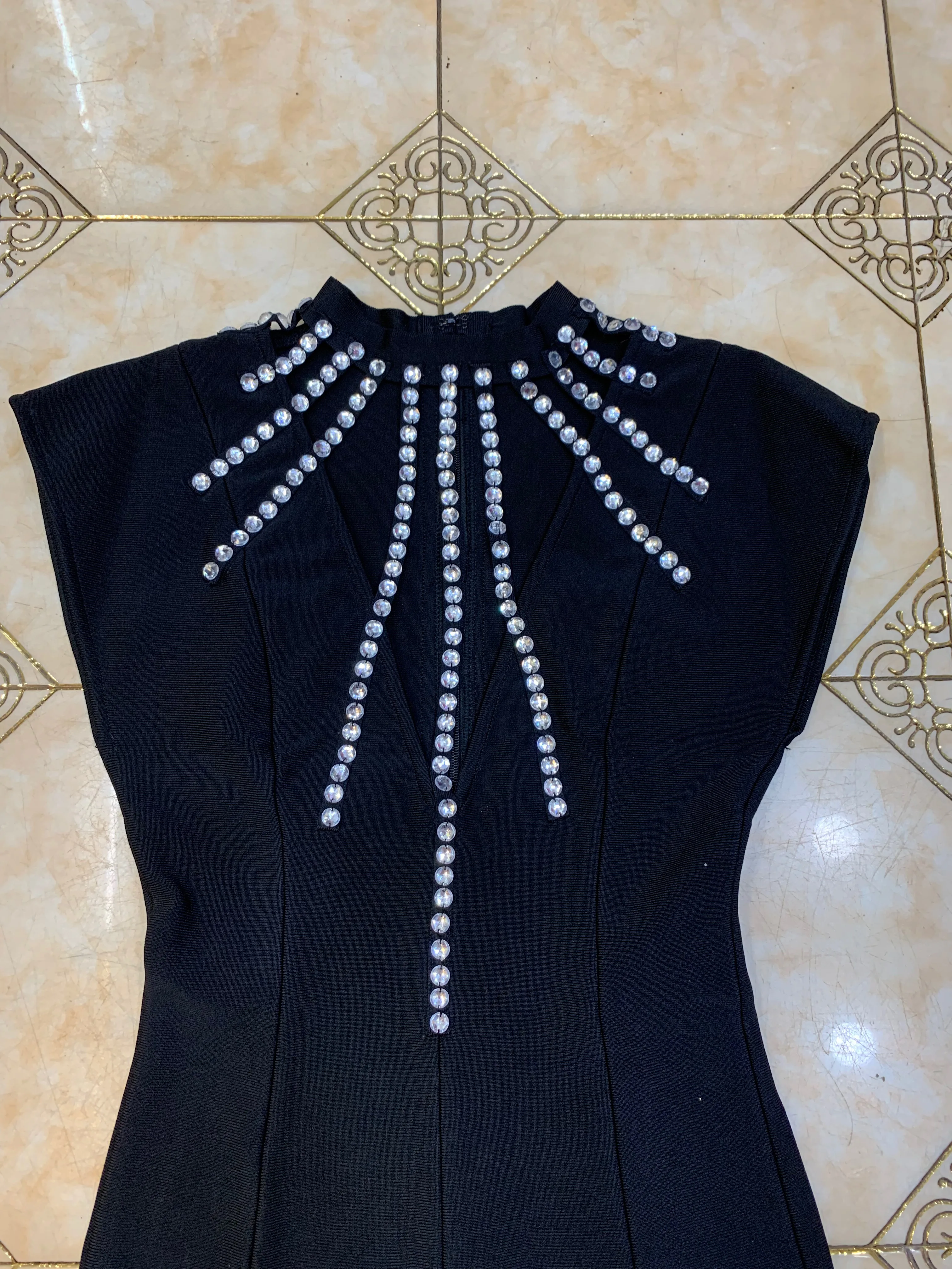 

Sexy Women 2021 New Fashion Black O Neck Beading Sleeveless Bodycon Bandage Playsuits Wholesale