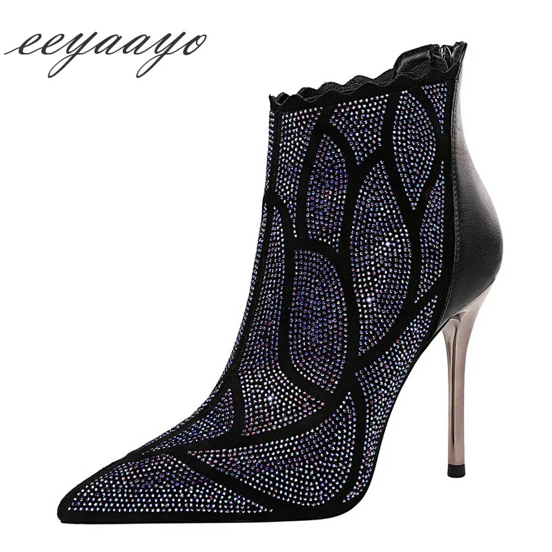 

Женские ботильоны на высоком тонком каблуке, черные короткие ботинки с острым носком, на молнии, со стразами, зима 2019