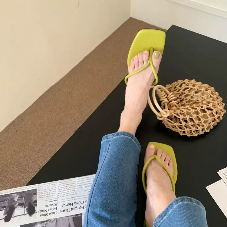 

Soft bottom slippers women go out in summer