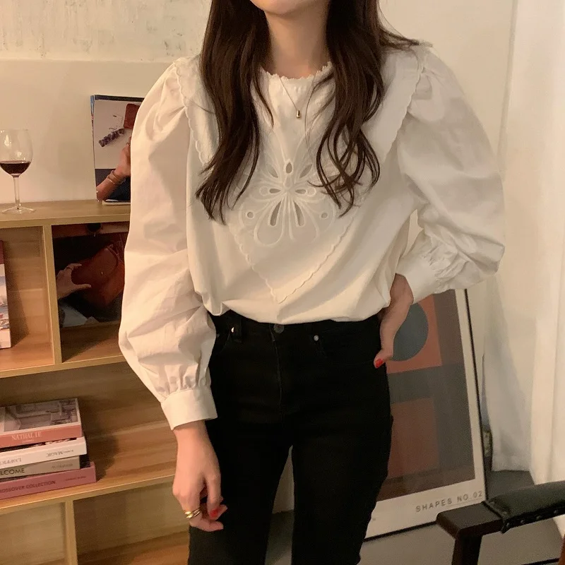 

Alien Kitty Women Chic 2021 Spring New Shirts Retro French Gentle Puff Long Sleeves O-Neck Hollow Elegance Blouse Female Top