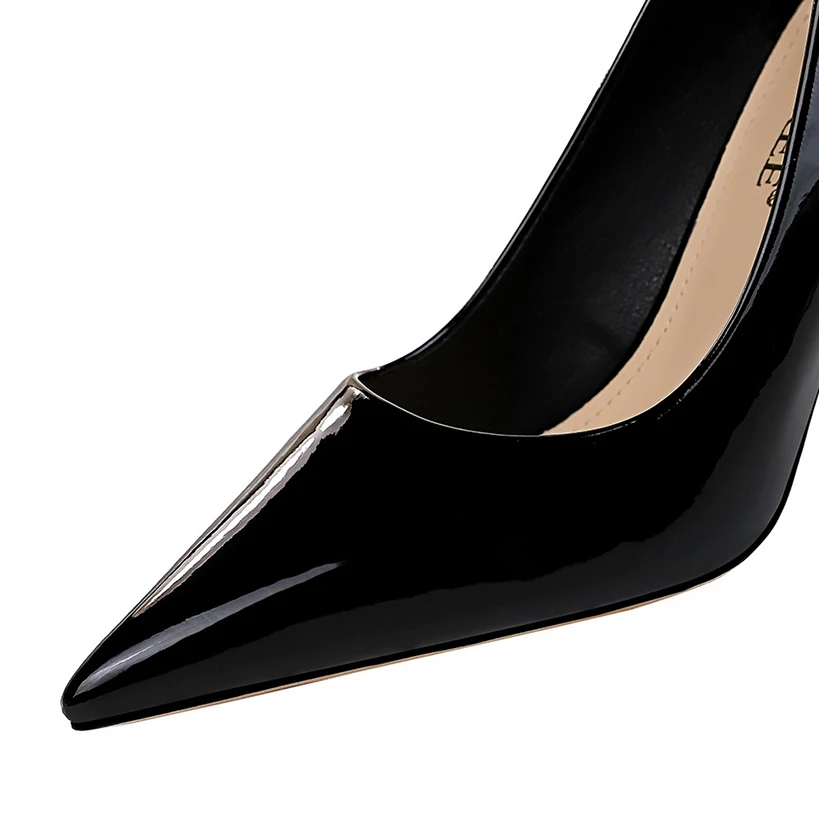 Туфли-лодочки женские на высоком каблуке 2021 см бежевые телесные большие размеры |