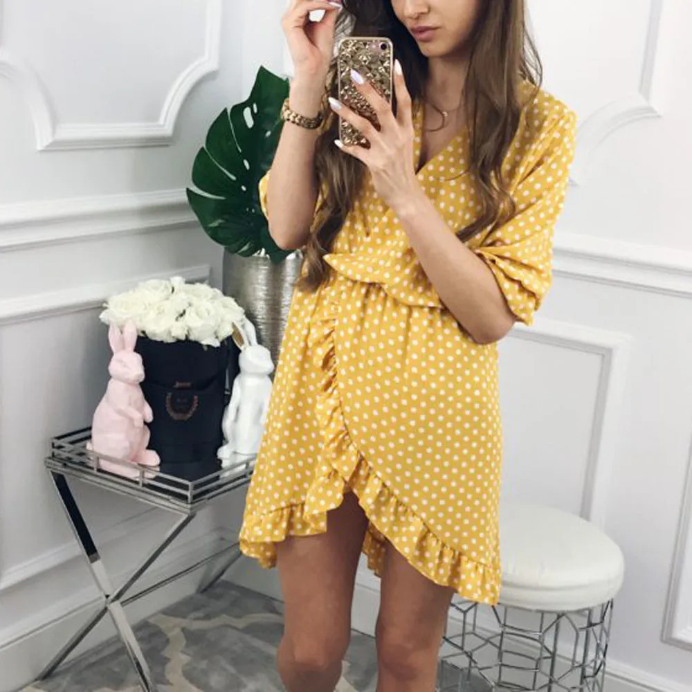 Женское мини платье в горошек Пляжное облегающее с оборками и коротким рукавом