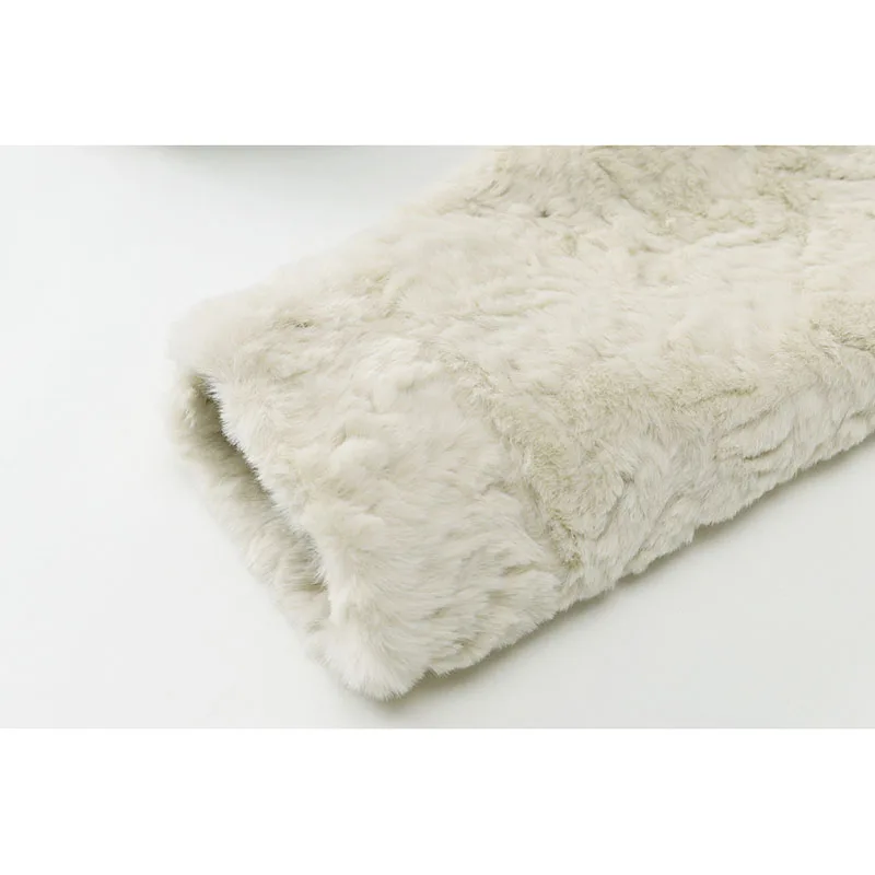 

Beige Faux Lambswool Coat With Sashes For Women 2021 Autumn Thicken Stand-up collar Ladies Patchwork Contrast Cropped Jacket 4XL