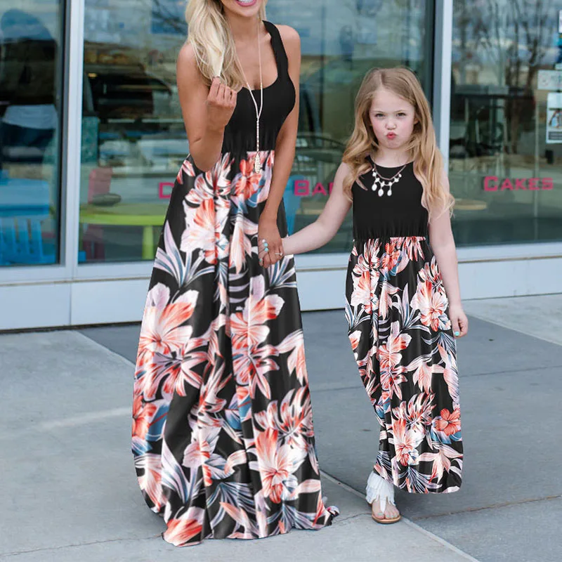 Платье без рукавов для мамы и дочки с цветочным принтом | Мать ребенок