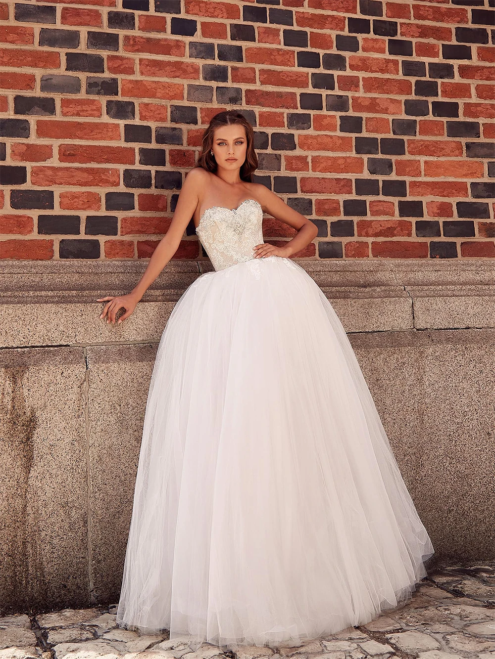 

Weilinsha Simple Sweetheart Tulle Wedding Dresses Floor Length A-Line Backless Bridal Gowns Plus Size Vestidos De Novia 2020