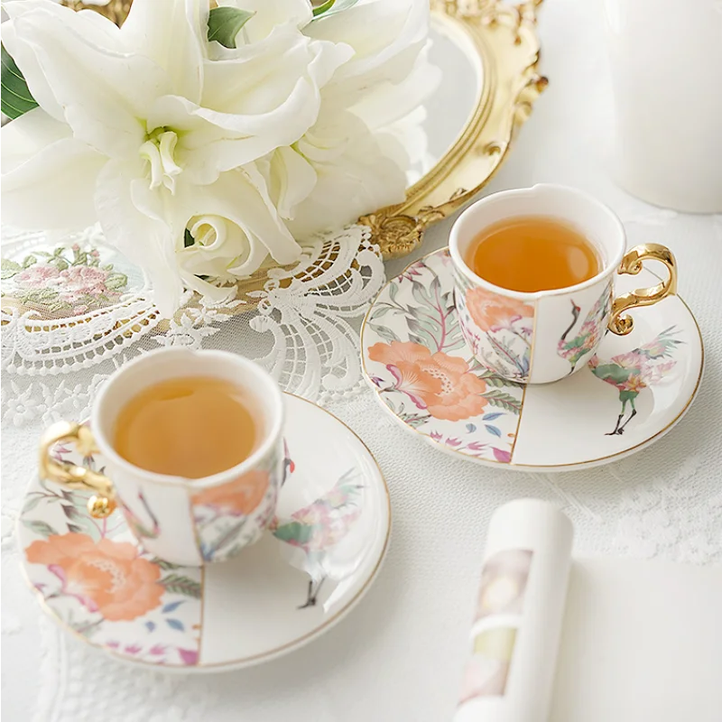 

Роскошные креативные кофейные чашки, стандартные китайские маленькие чашки для послеобеденного чая, эспрессо, молока, кружки с ложкой, чашк...