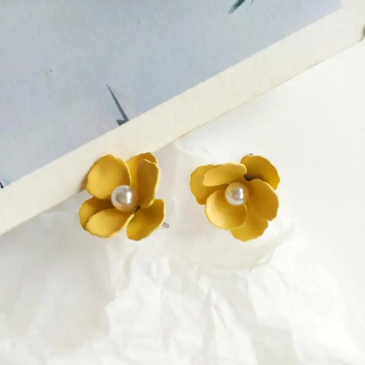 New Fashion Bohemian Yellow Colors Flower Shape Earrings Small Cute Stud Earring | Украшения и аксессуары
