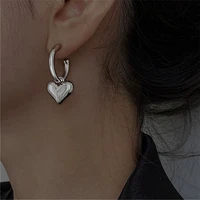 women jewelry heart earrings popular design hot selling silvery plating titanium steel drop earrings for girl lady gifts