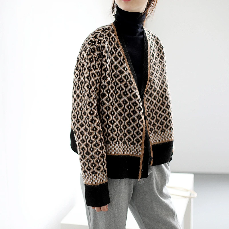 

SYJ Autumn Winter Elegant Knitted V Neck Argyle Cardigan Sweater Women Full Sleeve Single Breasted Crochet Outerwear