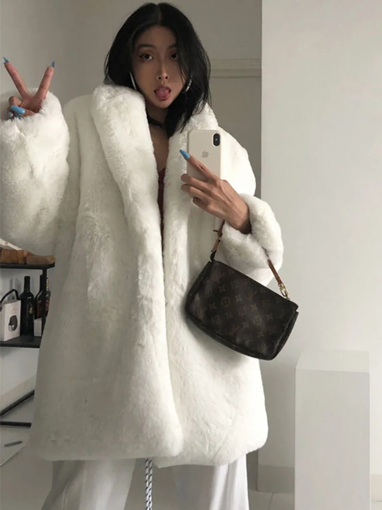 Especially Female Faux Fur Coat Jacket 2021 Fluffy Cool Street Outerwear Luxury Winter Warm Fashion Brand Women Elegant Thick