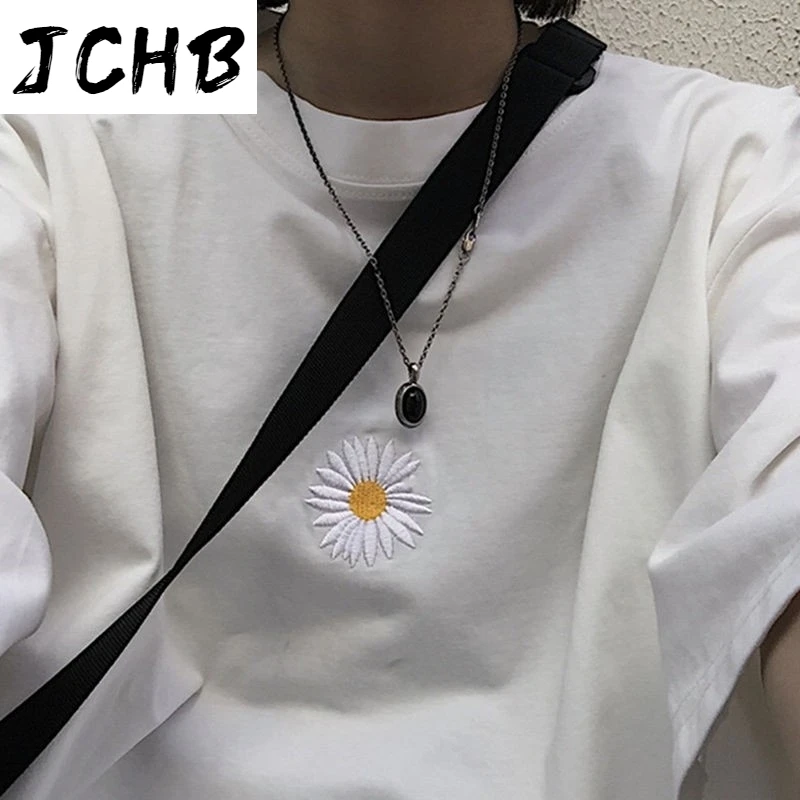 

2021 Embroidery Floral t Shirt Short Clothes Sleeve Streetwear Women Clothing Tops Korean Summer New O-neck Couple Tshirt